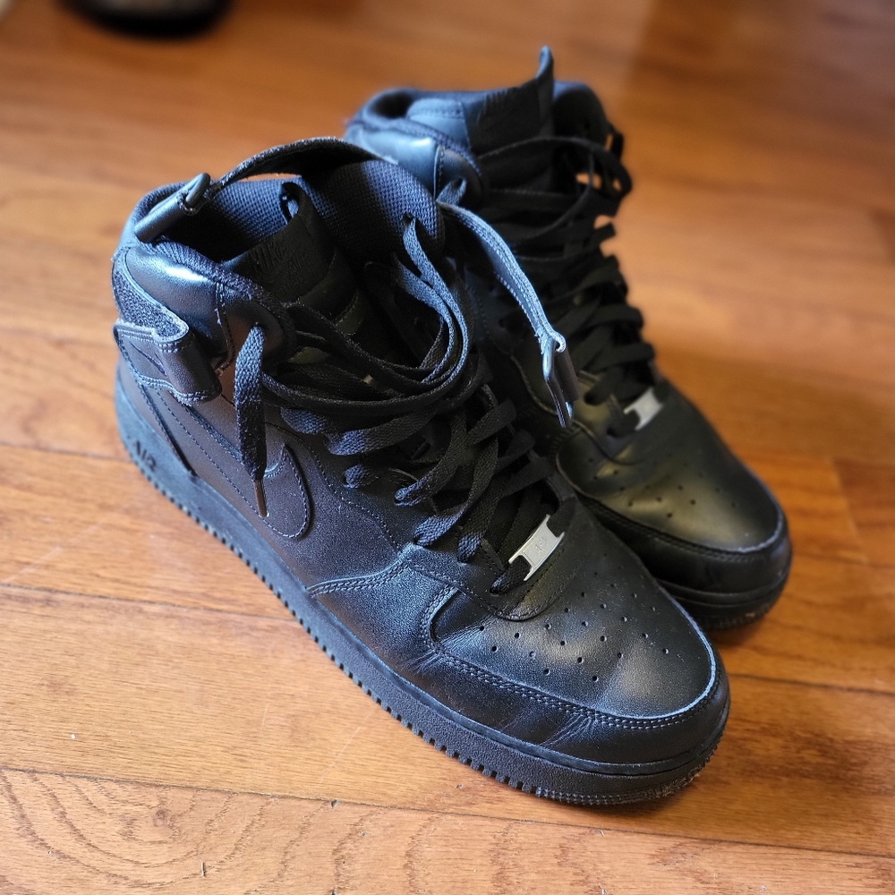 Nike Men Hight Top Air Force 1 (Black)